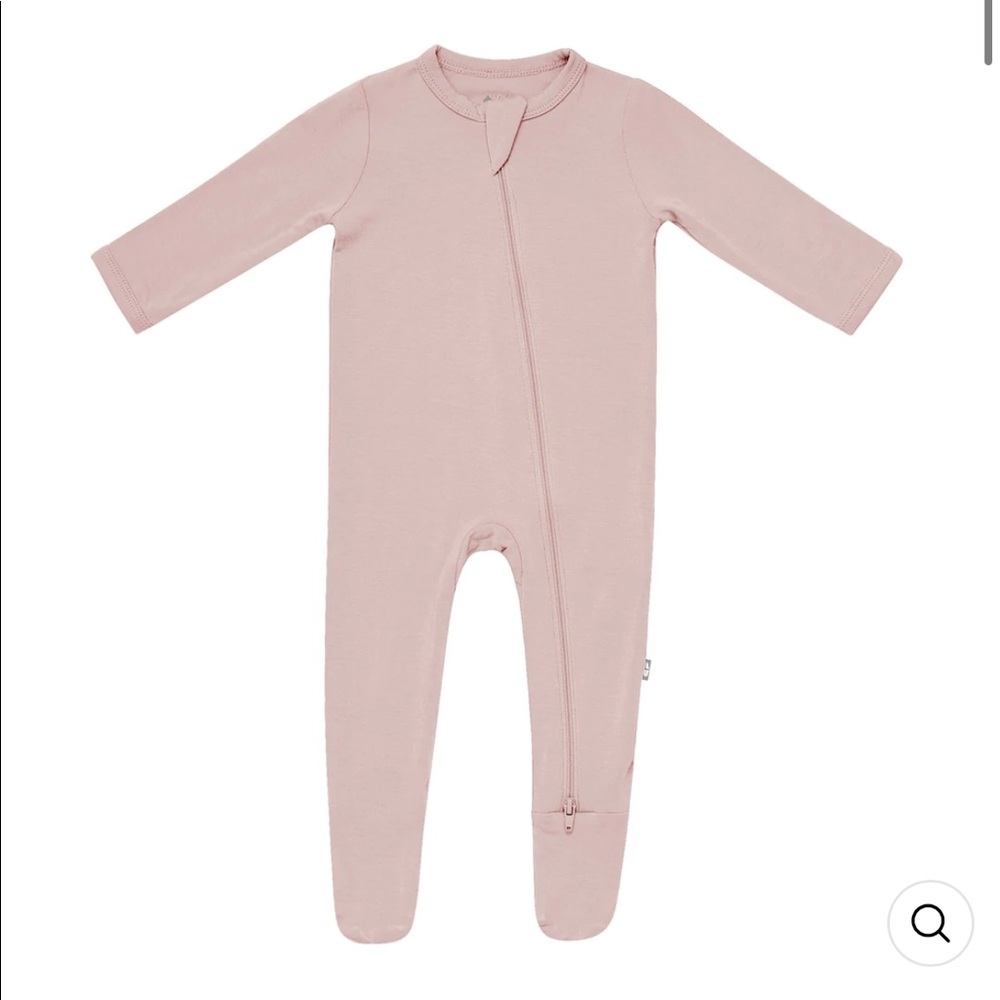 Kyte BABY Zippered Footie in Sunset. Size 18-24m